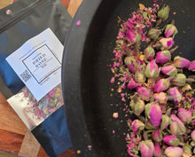 Load image into Gallery viewer, Rose No. 29 – Wild Romance in Bloom,