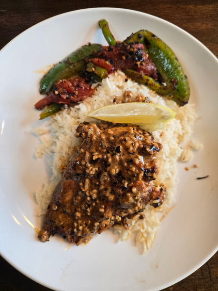 Zest Meets Comfort: Lemon Herb Chicken with Creamy Garlic Sauce